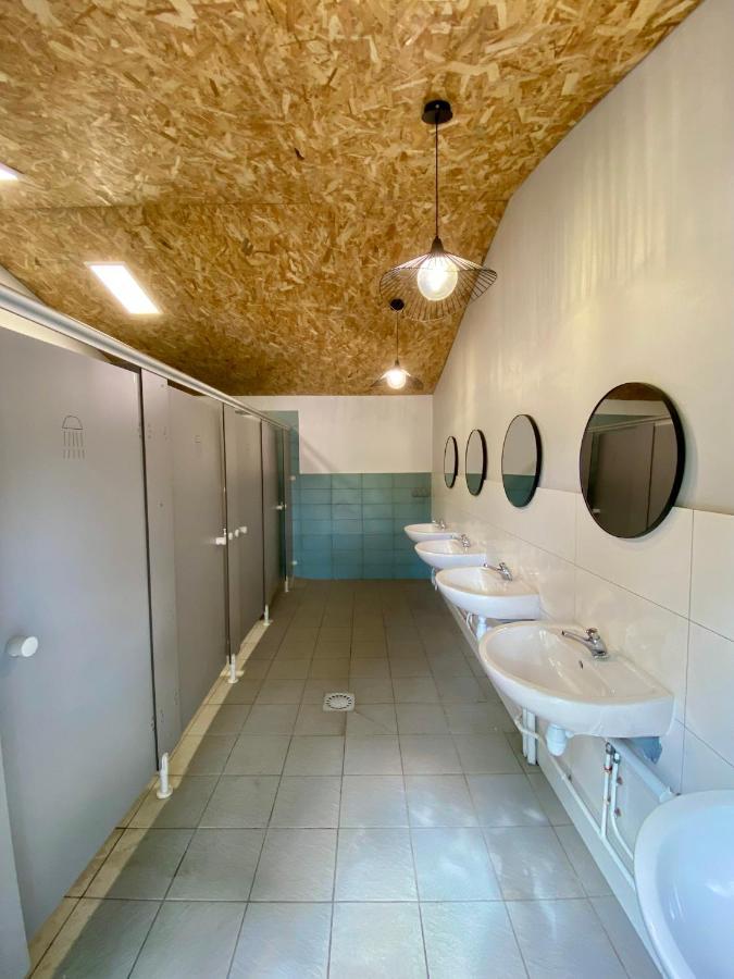 Camping La Kahute - Tente Lodge Au Coeur De La Foret Carcans Exterior foto