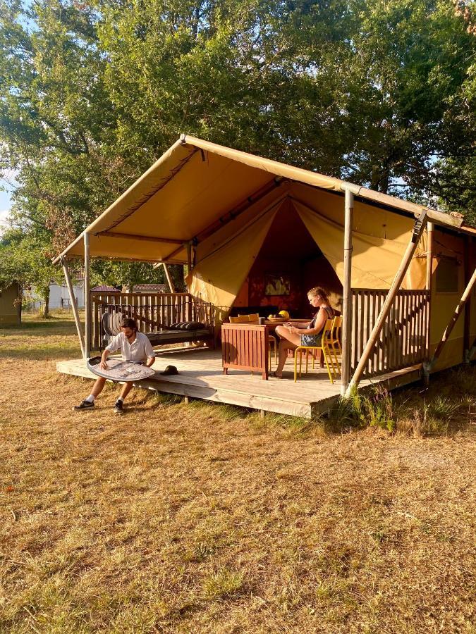 Camping La Kahute - Tente Lodge Au Coeur De La Foret Carcans Exterior foto